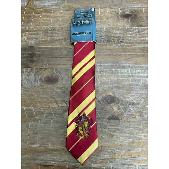 Harry Potter Kids Tie Gryffindor Red Gold Striped Costume Neck Tie Youth - Picture 2 of 7